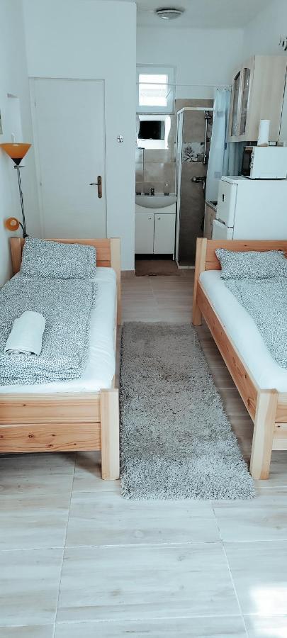 Napfény Apartmanház Balatonberény Esterno foto