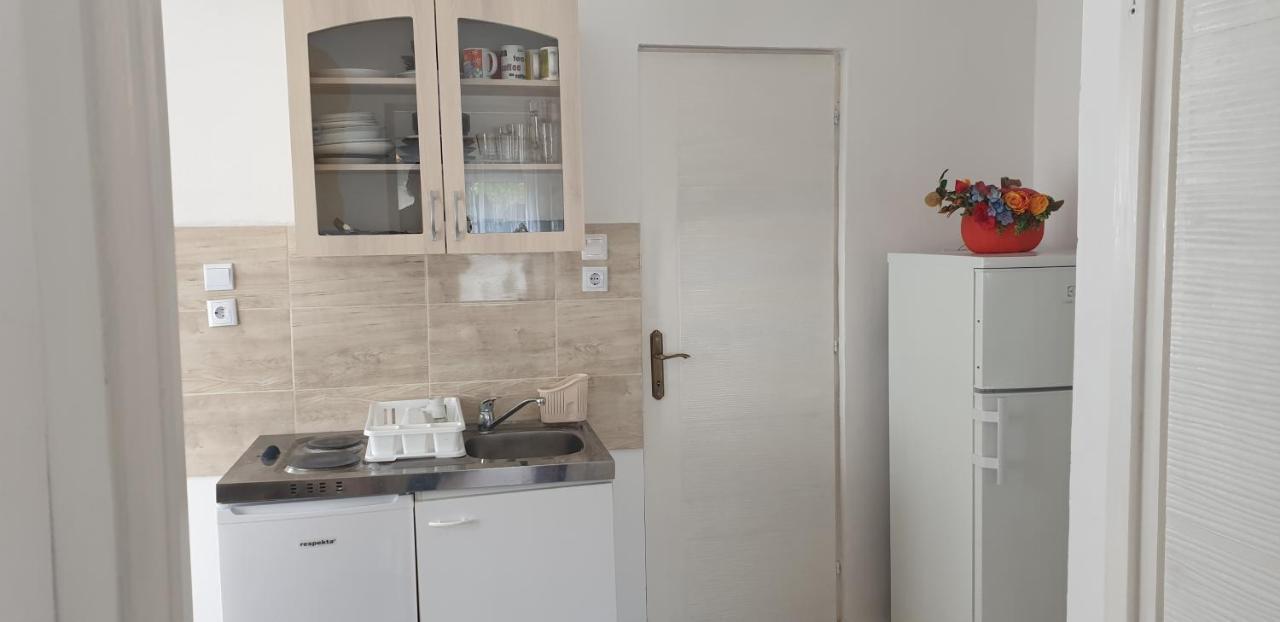 Napfény Apartmanház Balatonberény Esterno foto