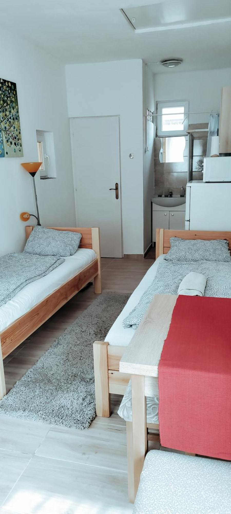 Napfény Apartmanház Balatonberény Camera foto